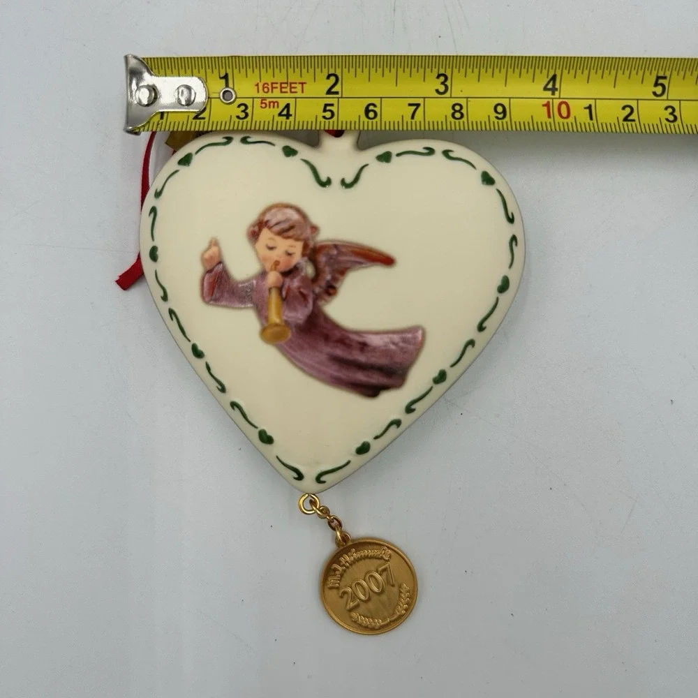 2007 Annual HUMMEL Heart Design Ornament - Flying‎ Angel - In Original Box